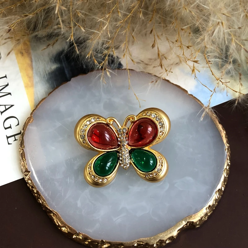 Elegantné Roztomilý Motýľ Brošne Červené, Ružové a Zelené Farebné Drahokamu Kolíky Pre dámske Šperky Obrázok 2