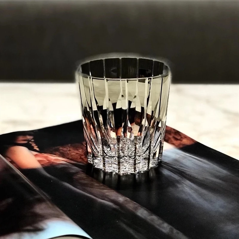 Japonsko Ručne vyrezávané Astrálne krištáľové poháre na víno, Whisky sklo Domov Zberateľskú Svetlo Luxusné Remesiel poháre na víno Obrázok 0