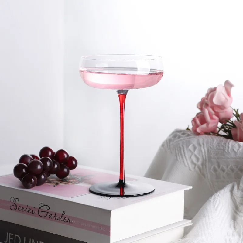 Krištáľové sklo červené a čierne koktailového pohára šampanské fire fire tvorivé osobnosti Martini pohár kombinácia súbor Obrázok 3