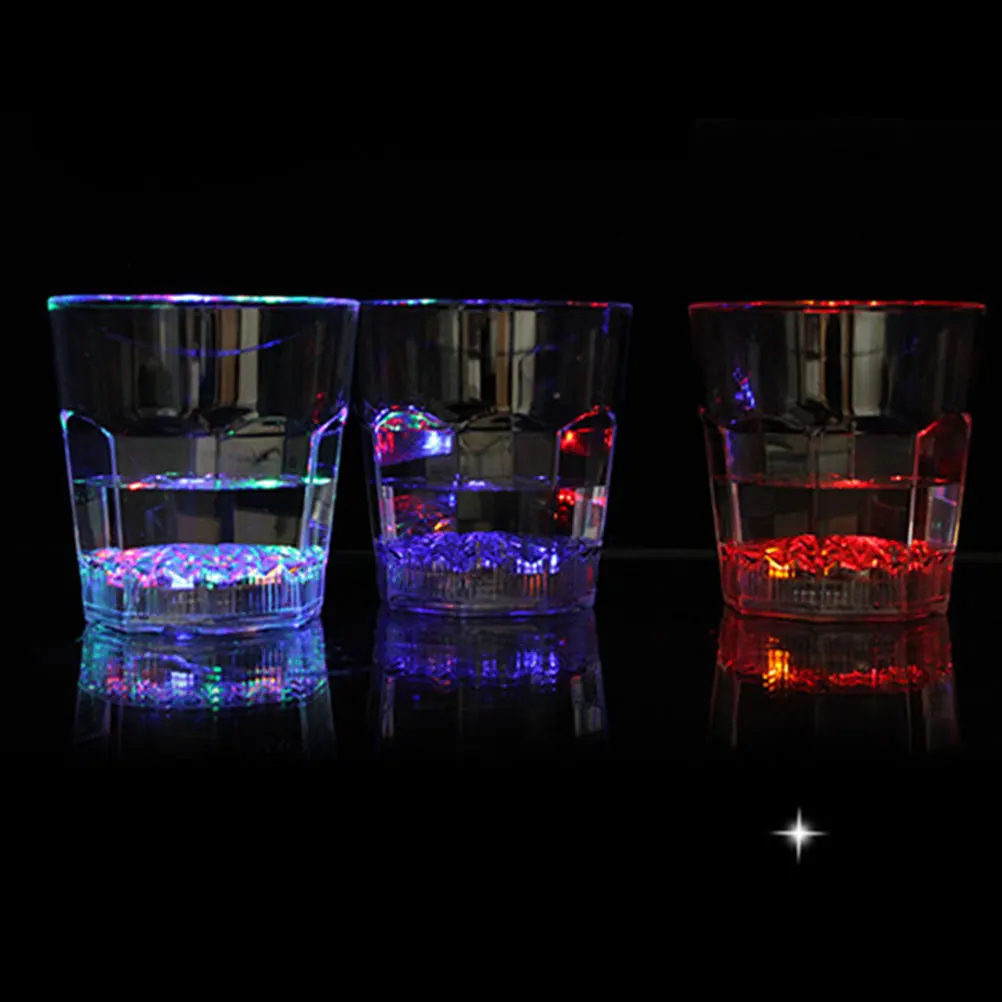12pcs rozsvieti LED Šálky Automatické Blikajúce Pitnej Pohár Farby Pivo, Whisky Hrnčeky Shot Okuliare Bar Club Party Dodávky Obrázok 2